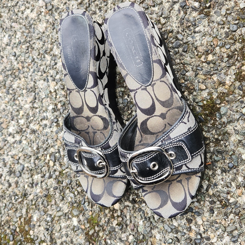 Women's coach heels